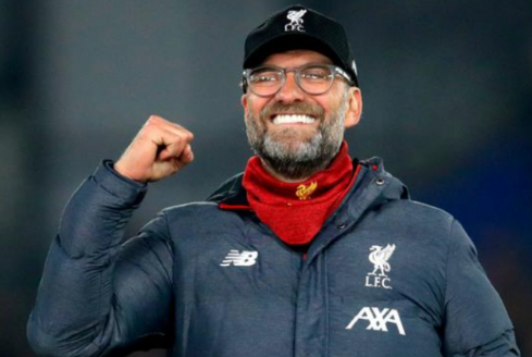 Jurgen Klopp telah membuat perubahan yang menentukan dalam permainan untuk membawa Liverpool ke puncak Liga Premier dan melalui kompetisi piala